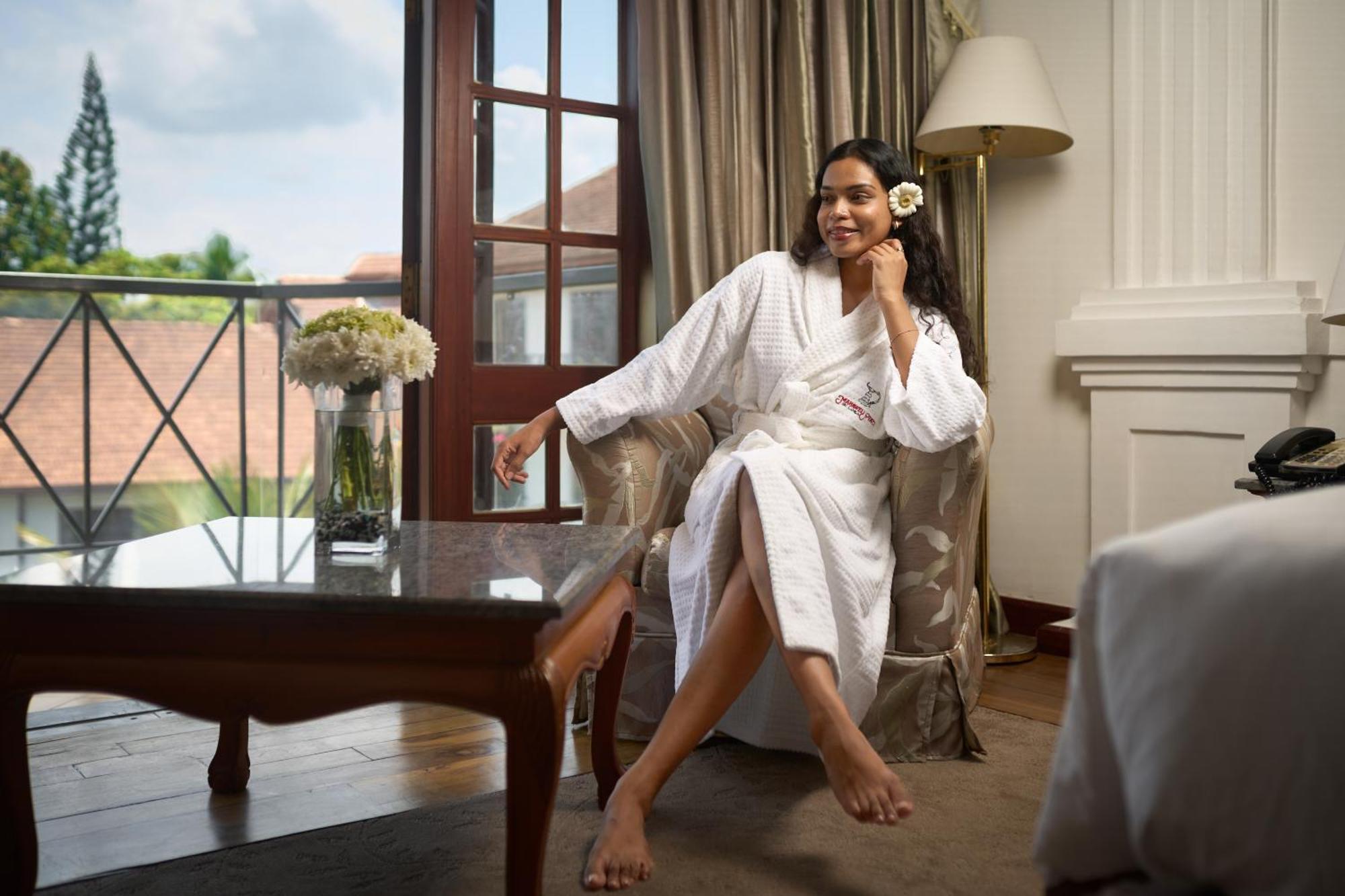 Mahaweli Reach Hotel Kandy Eksteriør bilde